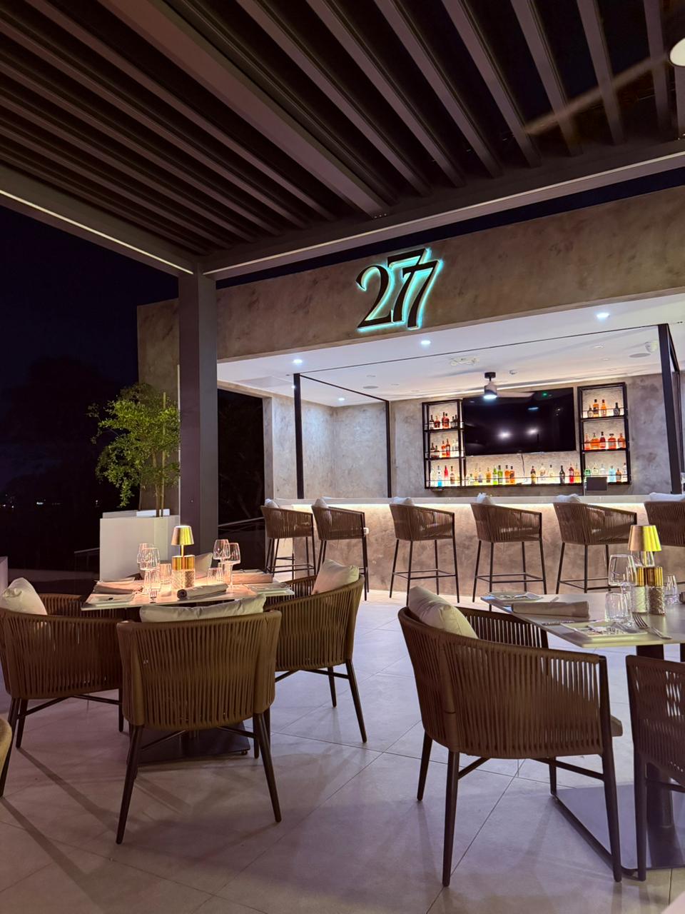 277 restaurant in Trinidad, 277 restaurant in Trincity,outside bar and sitting area, coctail bar